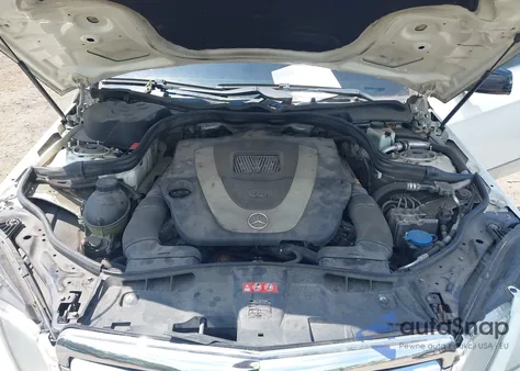 2011 Mercedes-Benz E 350 4Matic z USA, uszkodzony, nr VIN WDDHF8HB0BA433116